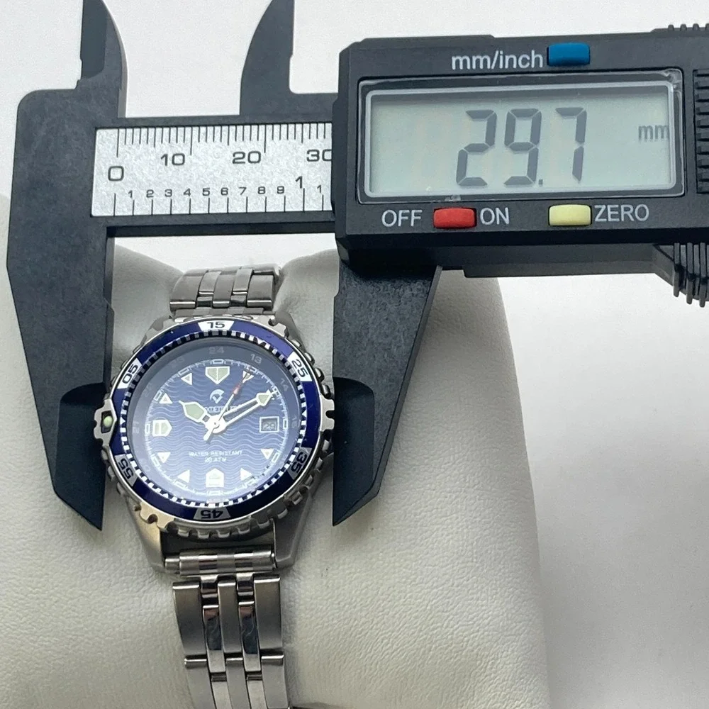 Momentum M1 Women's Diver Watch 30mm Silver Tone Blue Dial 200M New Battery 6